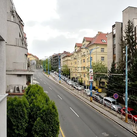 Ambiente Serviced - Castle Apartment